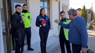 İNCREDIBIL !!! Un bugetar din primăria Ocnița agresează apoi sună poliția 112 !!!