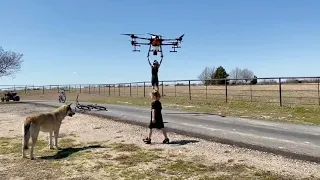A dad uses a giant drone to lift his kid: The end is so scary!