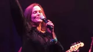 Belinda Carlisle performing Leave A Light On at Colston Hall, Bristol on 7th October 2015