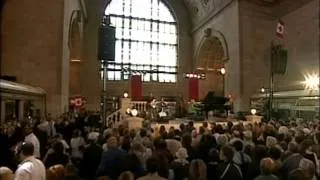 DIANA KRALL in concert  Live at Union Station Toronto 2004