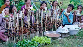 GRILLED EELS Noodles Recipe - Cooking Eels in Village - Eating Eel with Khmer Noodle