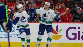 Canucks score twice in 11 seconds for the lead!