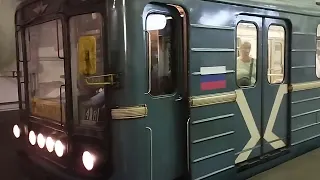 81-717 номерной на станции красногвардейская Замоскворецкой линии