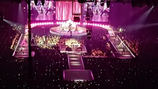 Madonna-Vogue, live Celebration Tour, México.