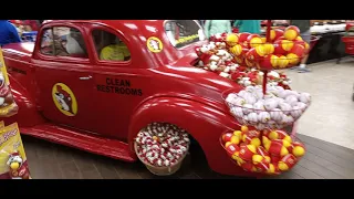 Buc-ee's ⛽ Daytona Beach - Overview ⛽ Biggest Gas Station in Florida 120 Pumps