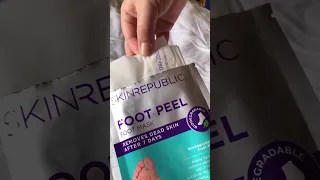 FOOT PEEL FOOT MASK | SkinRepublic