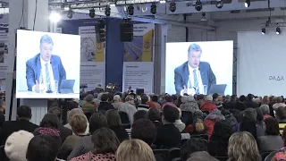 На Раді регіонального розвитку президент Порошенко говорив про армію, гроші і відповідальність