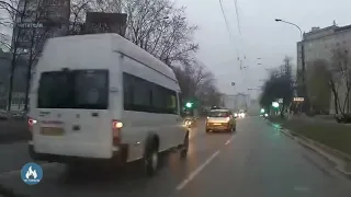 Видео столкновения маршрутки и легковушки на Свиридова в Гомеле 10.03.2020