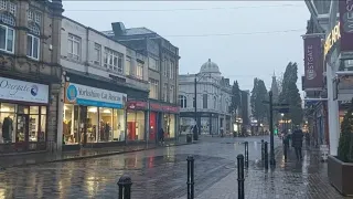 Rainy Day Walking Tour In Halifax, West Yorkshire, England 🇬🇧 #happyvalley