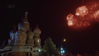 Салют 9 мая в Москве у стен Кремля