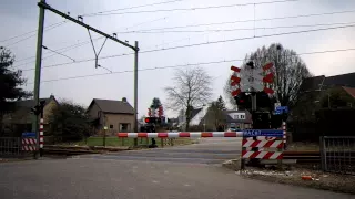 Dutch Railroad Crossing/ Level Crossing/ Bahnübergang/ Spoorwegovergang Rothem