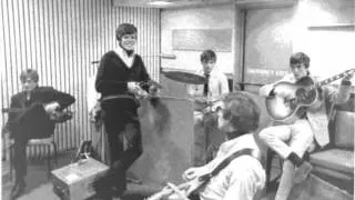 Herman's Hermits -  Walk Away Renee (1968 unreleased recording)