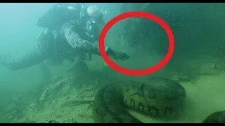 River Monsters Host Comes Face To Face With Man Eating Anaconda