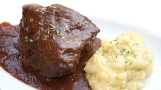 Veal cheeks in red wine