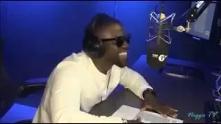 Kevin Hart attempting Desiigner's "Panda"