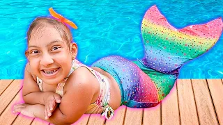 Maria Clara Turns into a Mermaid and Has Fun in the Swimming Pool – MC Divertida