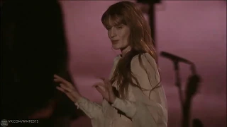 Florence + The Machine - Dog Days Are Over (live at KROQ Almost Acoustic Christmas 2018)