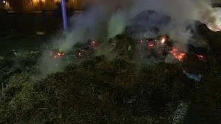 Toujours en colère, les agriculteurs poursuivent les blocages