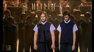 7. Les Choristes - ''Pie Jesu''. ( En Concert ).