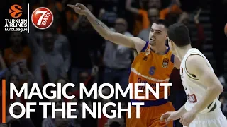 7DAYS Magic Moment of the Night: Alberto Abalde, Valencia Basket
