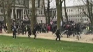 Brussels COVID-19 protesters storm police barricade