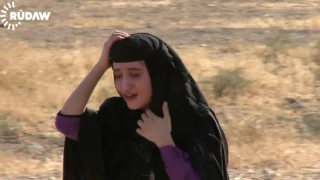 IŞİD'den kaçan kadınlar ilk iş çarşafları çıkardı
