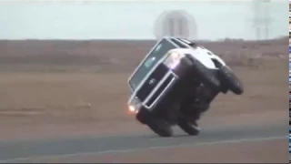 Dramatic car stunts on the roads in Saudi