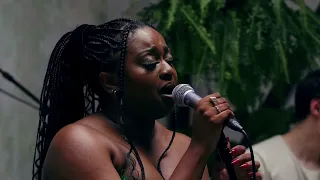 Ayoni - What To A Sinner Is Holy (Live session)