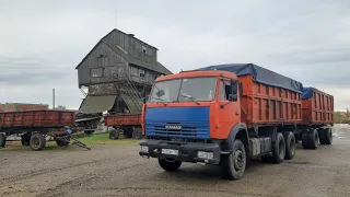 КамАЗ зерновоз....Рейс на Рязань, без ремонтов не езжу....))))