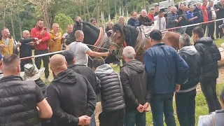 Bombarderi samo za publiku na Karauli