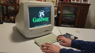 Nostalgia Mall Christmas 2022: Gateway Astro Overview