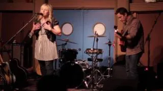 Marcy Priest - Runaway Train (Live at The Blue Door)