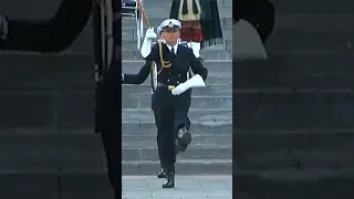 Regimentsgruß (Marsch) im preußischen Paradeschritt - Spielmannszug Stabsmusikkorps #bundeswehr