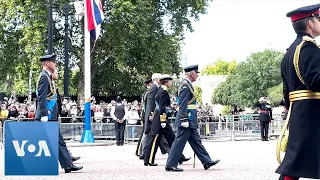 Queen Elizabeth II’s Coffin Leaves Buckingham Palace for Final Time