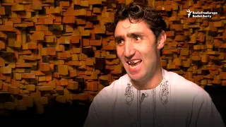 Justin Trudeau Lookalike Is An Afghan Singing Sensation