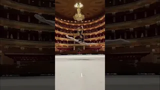 Dancing in the Bolshoi theatre