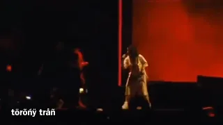 Billie Eilish forgetting lyrics to “all the good girls go to hell” during Coachella