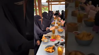 Hijab girls public reaction#muslimah #abaya #trending #youtubeshorts #viral