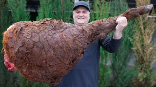 Roasting a 20 KG Huge Beef Thigh Underground for my Family: You Should Definitely See It!