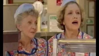 dinnerladies - Tuna 'n' Sweetcorn