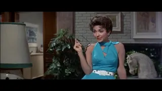 Rita Moreno... or Rita Monroe? 🤣