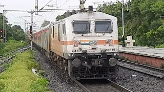 Fastest Acceleration By WAP 7 With Push And Pull Technology Hauling CSMT Rajdhani Special!!!