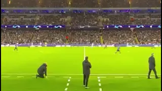 Vinicius Junior made Pep Guardiola fall on his knees at the Etihad ￼:3