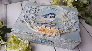 Decoupage box 🐦💙🍀