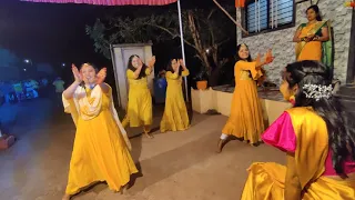 Dance Performance on Bestie's Haldi || Navrai Mazi Ladachi || Morni Bann k || Gallan Goodiya ||