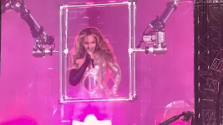 Beyoncé - Cozy Intro - RWT/Cardiff (17/05/2023)