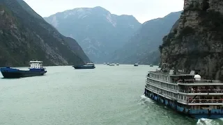 Yangtze River - 4 Day Cruise through the Locks & 3 Gorges - 2011