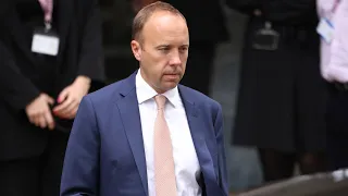 ‘Grim’: Matt Hancock heckled departing UK COVID-19 inquiry