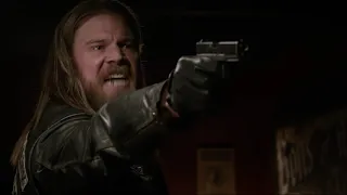 |Sons of Anarchy| Opie shots Clay