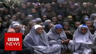 Nigeria Chibok girls: 82 freed by Boko Haram - BBC News